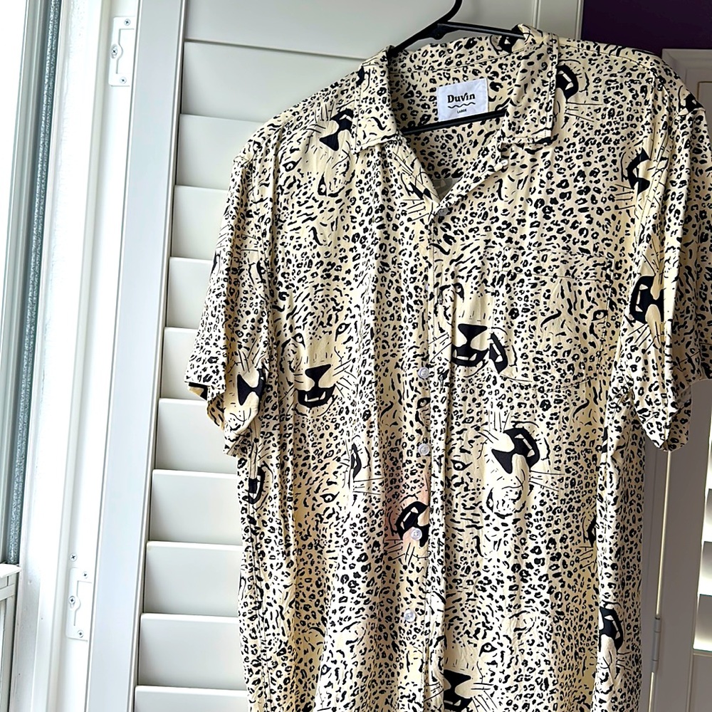 Duvin Design- SOLD OUT Leopard Print Botton-up Lightweight